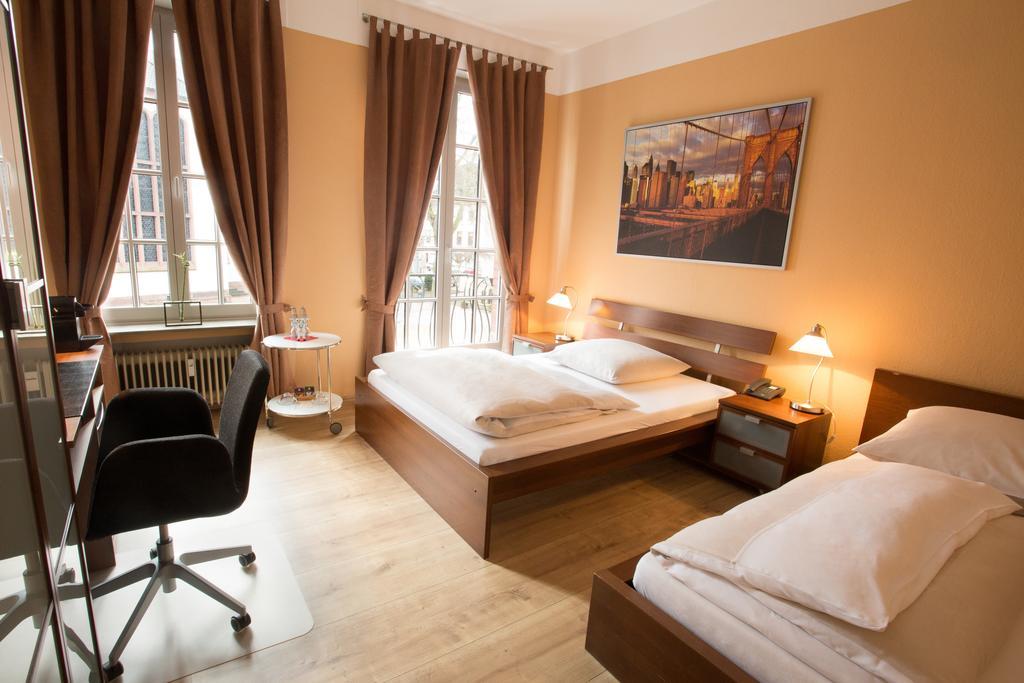 Stadthotel Juelich Buitenkant foto
